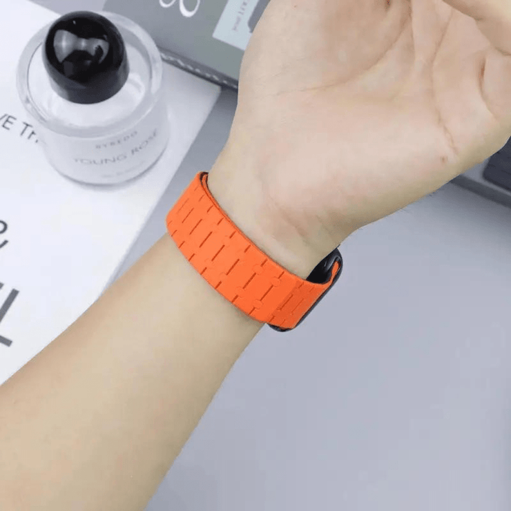 Effervo Silicone Magnetic Strap