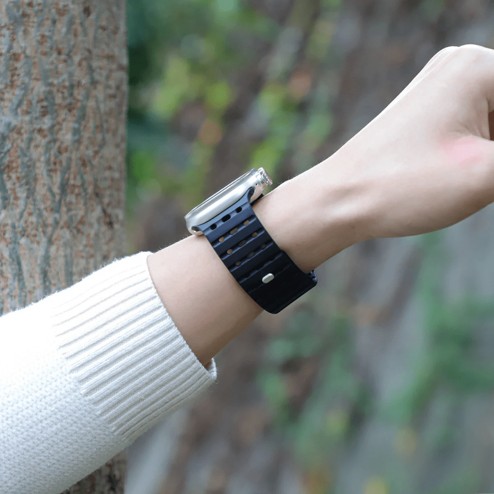Vere Magnetic Silicone Band - Astra Straps